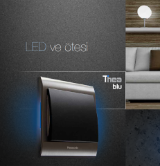 Thea Blu_Kapaklı Topraklı Priz Ç.K. (Mekanizma+Kapak+Çerçeve dahildir.)